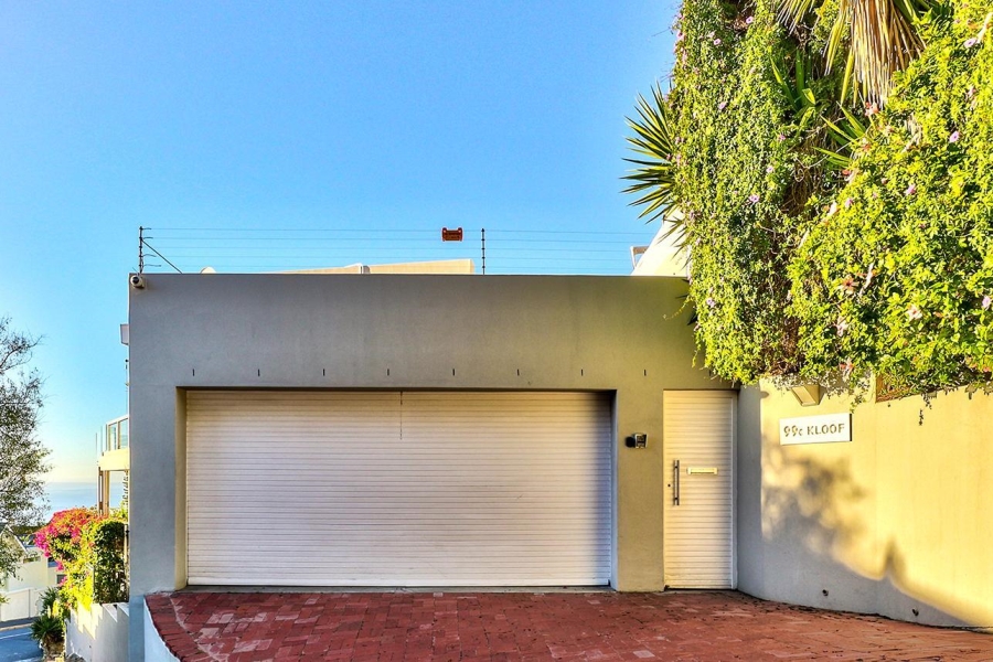 3 Bedroom Property for Sale in Bantry Bay Western Cape